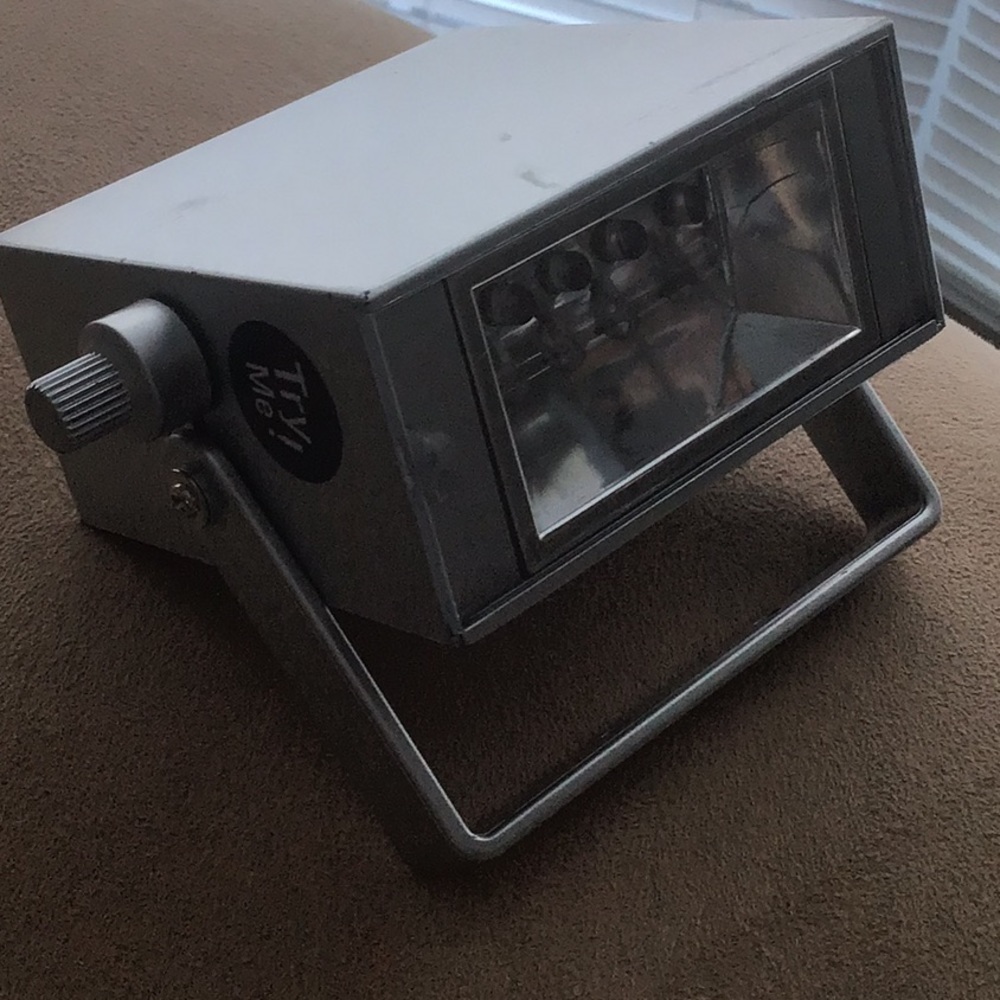 Mini strobe light - Picture 6 of 9